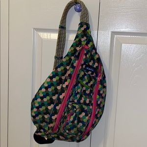 Honeycomb patterned kavu bag!